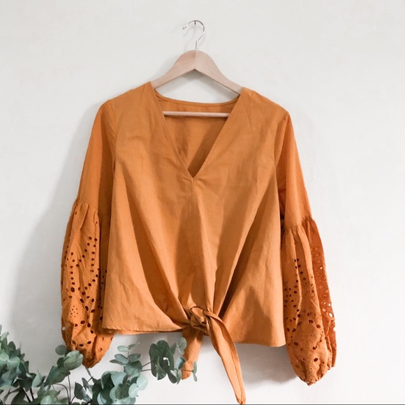 Tops - NWT Mustard yellow bishop sleeved t…